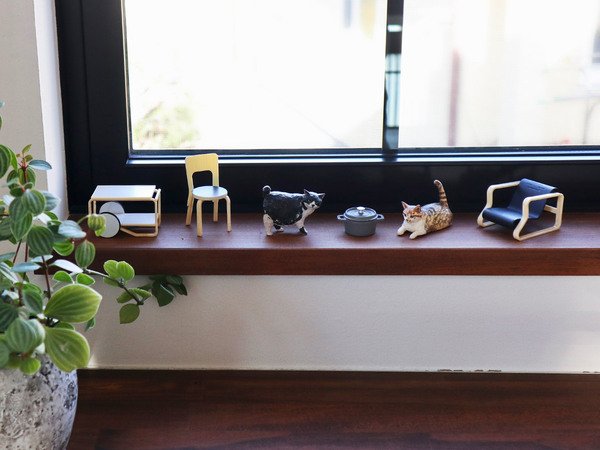 お店のディスプレイ術をサラッと再現！飾れる2段ツリーで、スタッフの「大好きなもの」に特等席を。[PR]