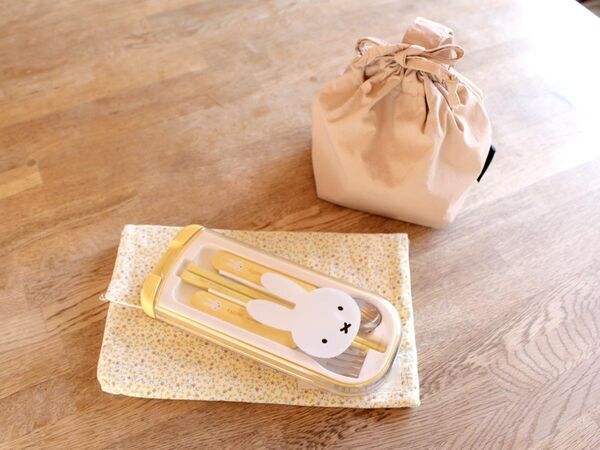 春からの学童弁当に。しっかり入るのにかさばらない！持ち手すっきりランチバッグ[PR]