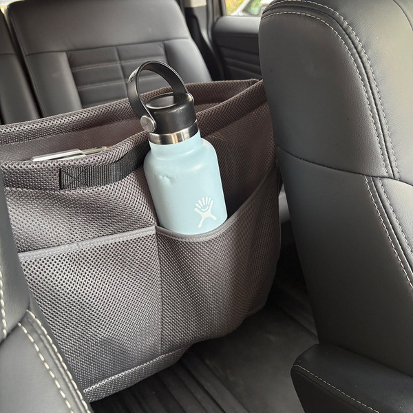 車内快適化の黄金コンビ「カーポケット＆吊り下げゴミ箱」スタッフたちはこう使う！[PR]