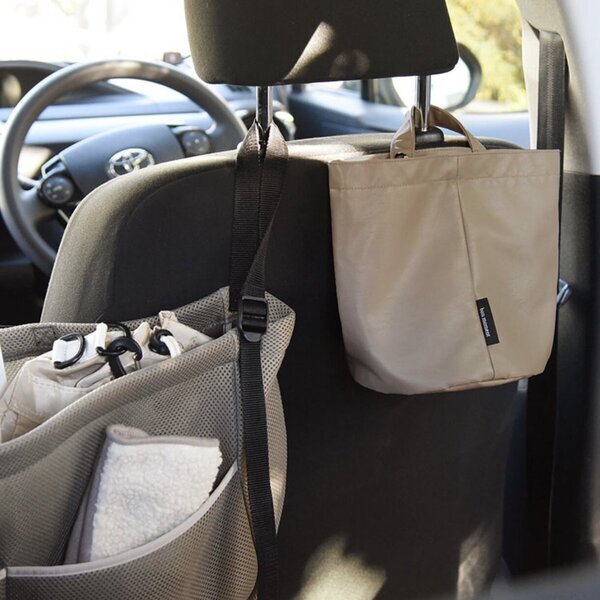 車内快適化の黄金コンビ「カーポケット＆吊り下げゴミ箱」スタッフたちはこう使う！[PR]