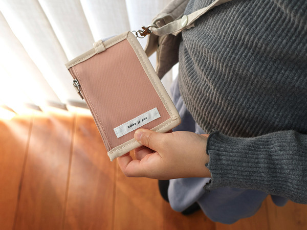 新1年生さんの改札タッチデビューにも！リール付だから失くさない「kukka ja puuのパスケース」[PR]