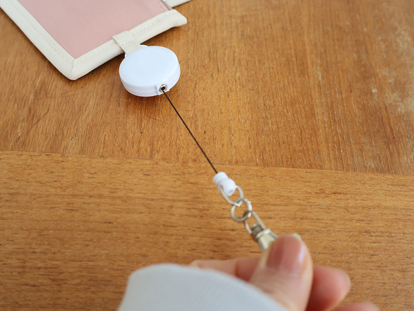 新1年生さんの改札タッチデビューにも！リール付だから失くさない「kukka ja puuのパスケース」[PR]