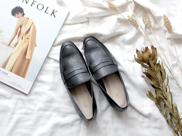 おろしたて初日から快適。スマートなのに履き心地ラクちん、失敗しないローファー見つけた！[PR]