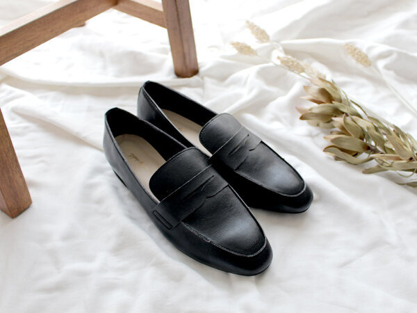 おろしたて初日から快適。スマートなのに履き心地ラクちん、失敗しないローファー見つけた！[PR]