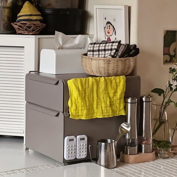 新色グレージュ登場の「理想のブレッドケース」。インスタグラマーさんもキッチン収納をカスタム中！[PR]