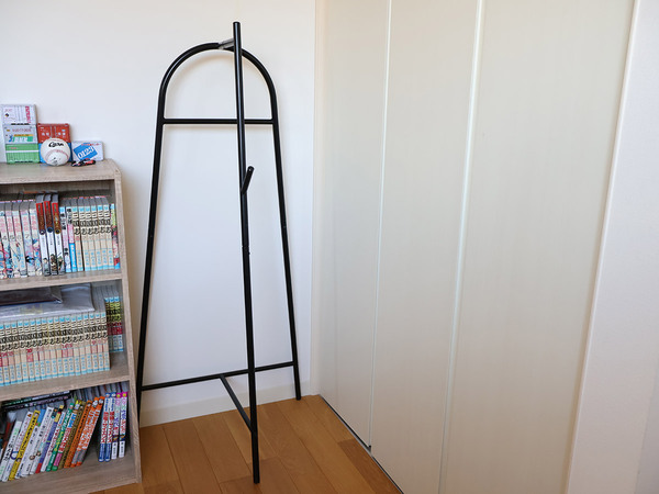 玄関の小物を"見せながら"スッキリ整える。Ordreの2段ツリー型のディスプレイ収納。[PR]