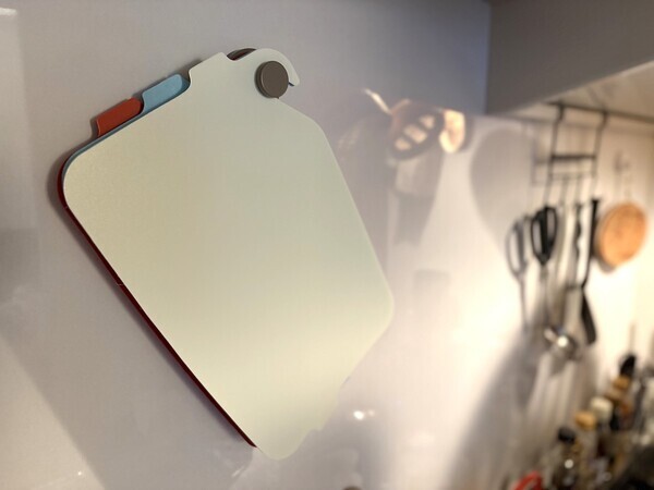 見た目はクール、機能はガッチリ！強力吸盤の「真空フック」をスタッフ宅で使ってみた【第二弾】[PR]