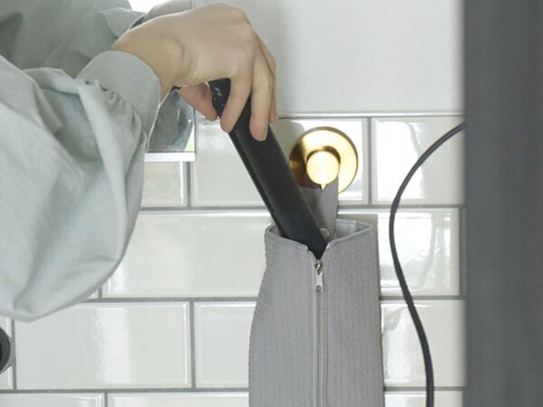 見た目はクール、機能はガッチリ！強力吸盤の「真空フック」をスタッフ宅で使ってみた【第二弾】[PR]