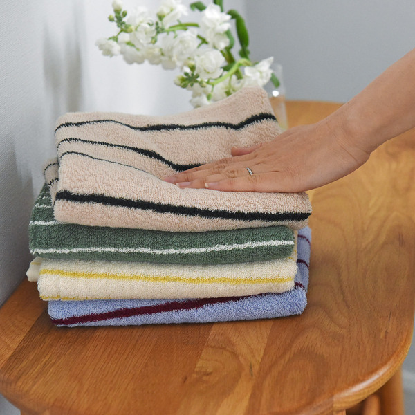 “毛羽落ちほぼゼロ”の優等生。トレンドのストライプ柄で気分が上がる毎日タオル[PR]