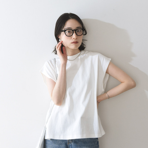 調光レンズは日常使いに◎ファーストサングラスにもぴったりな2種をご紹介[PR]