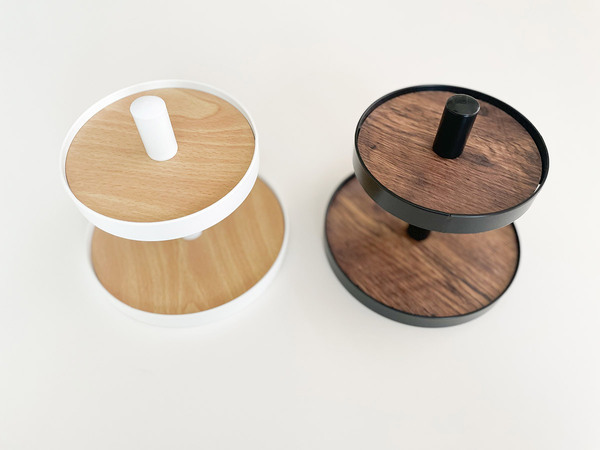 Ordreの「飾りながら収納できる 2段ツリー」で、夫婦お揃いのアクセサリーディスプレイを。[PR]