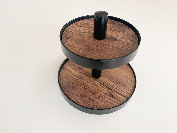 Ordreの「飾りながら収納できる 2段ツリー」で、夫婦お揃いのアクセサリーディスプレイを。[PR]