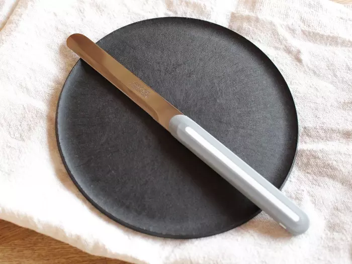 アルコスを使って知った新事実、切れ味のいいテーブルナイフはペティより断然使える！