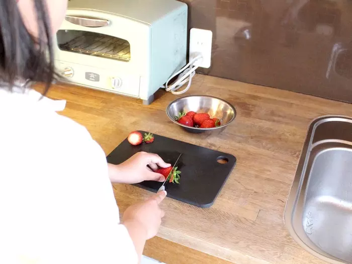 アルコスを使って知った新事実、切れ味のいいテーブルナイフはペティより断然使える！