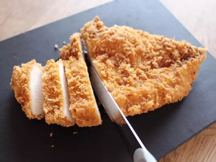 アルコスを使って知った新事実、切れ味のいいテーブルナイフはペティより断然使える！