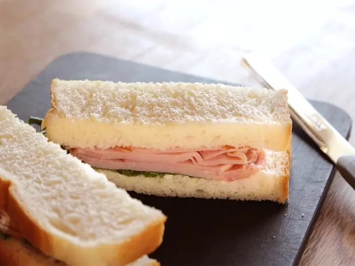 アルコスを使って知った新事実、切れ味のいいテーブルナイフはペティより断然使える！