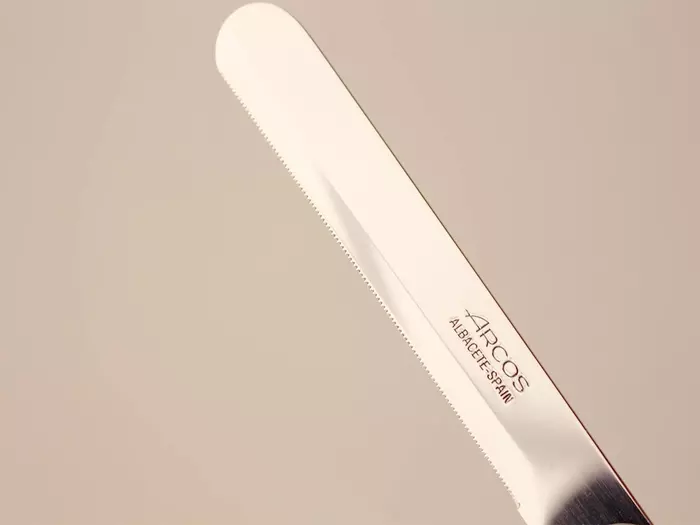 アルコスを使って知った新事実、切れ味のいいテーブルナイフはペティより断然使える！