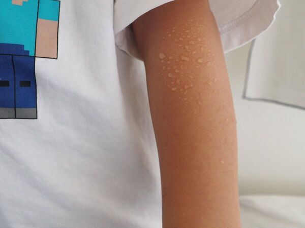 軽くてすぐ乾く！水泳の授業に持たせたい、新1年生〜高学年まで使える「セームタオルシリーズ」[PR]