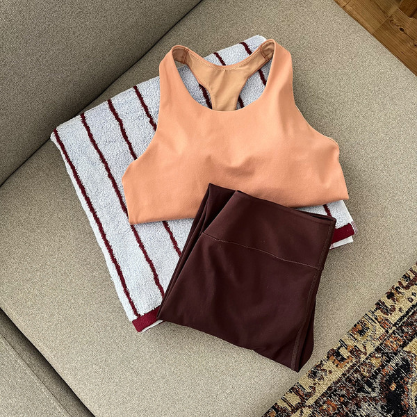 ふんわりが続く理由は「毛羽落ちほぼゼロ」 洗ってもくたびれ感がない、コットン100％タオル[PR]