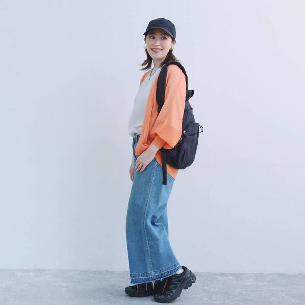 気温差対策にバッグに忍ばせる、持ち歩きカーデ。さらっと涼し気な人気者をスタッフが着回し！[PR]