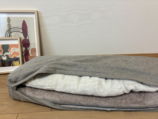 オフシーズンの毛布や掛け布団が、わが家の“くつろぎクッション”に[PR]