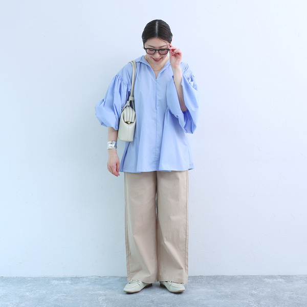 ナチュラル服を着回したい。コットンリネンでさらり快適、スタッフのイチ推し『ベイカーパンツ』[PR]