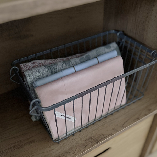 お弁当も水筒もこれひとつ。使い方広がる「ピタッと包める保冷ランチクロス」[PR]