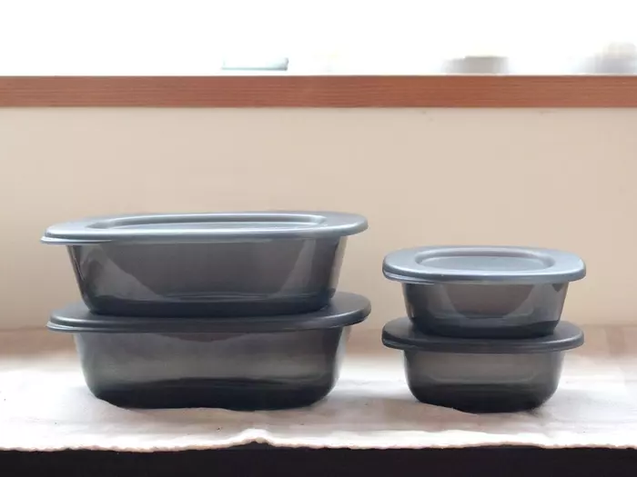 増えすぎた保存容器を断捨離。これでだいたいまかなえる！マーナ「うつわにもなる保存容器」