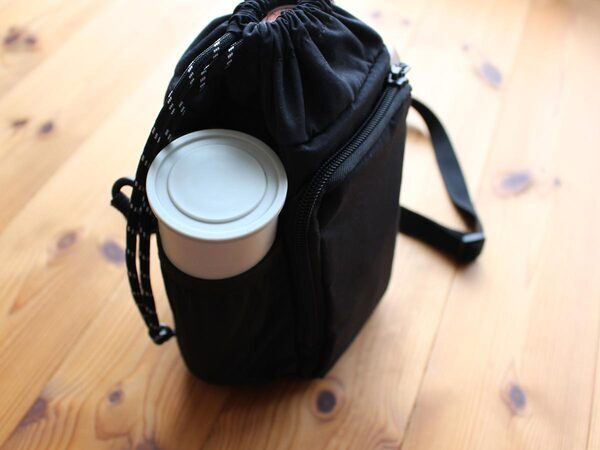 ドリンクと必需品を小さくまとめて。夏のちょっとしたお出掛けに、親子リンク「保冷ショルダー」[PR]
