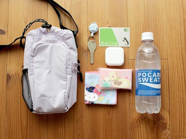 ドリンクと必需品を小さくまとめて。夏のちょっとしたお出掛けに、親子リンク「保冷ショルダー」[PR]