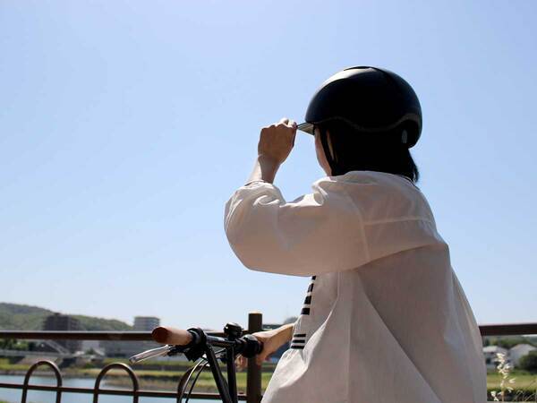 重くない！暑くない！髪がペタンコにならない！これで安心、女性目線な自転車ヘルメット[PR]