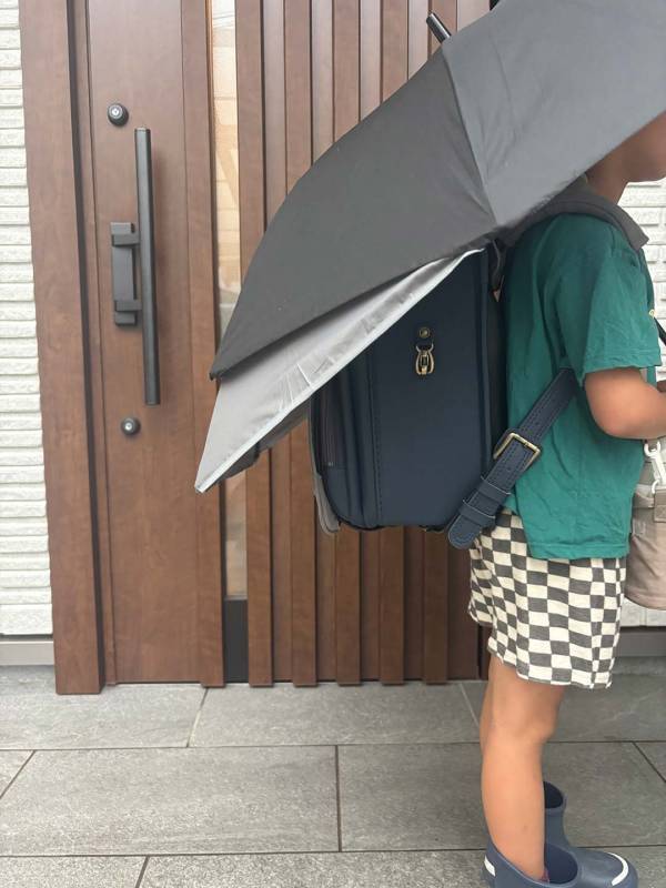 【子どもと暮らす梅雨対策】ランドセルを守る傘、5人のママインスタグラマーさんが使ってみました！[PR]