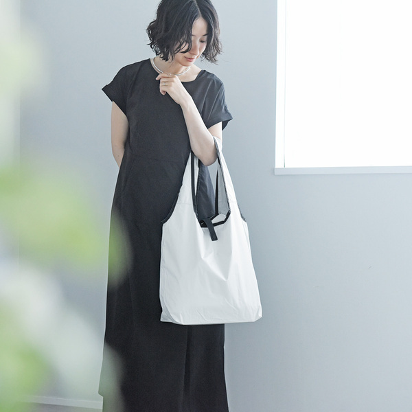 夏のおつかいピンチを救う！“熱を寄せつけない”ハイスペック「放射冷却エコバッグ」[PR]
