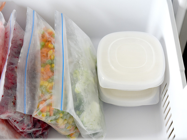 冷凍ごはんが炊きたてのふっくらご飯に！レンチン保存容器が暑い夏の食卓を助けます[PR]