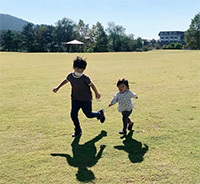 マイカーにプラスするカーポケットで、子連れドライブの快適度がグッとUPする。[PR]