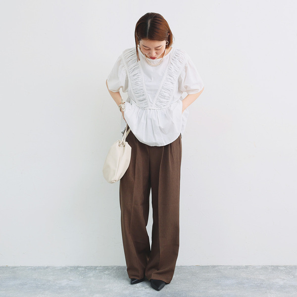 すっきり美ワイドで叶える、きちんと見え。スタッフいち推し、お仕事パンツを着回し[PR]