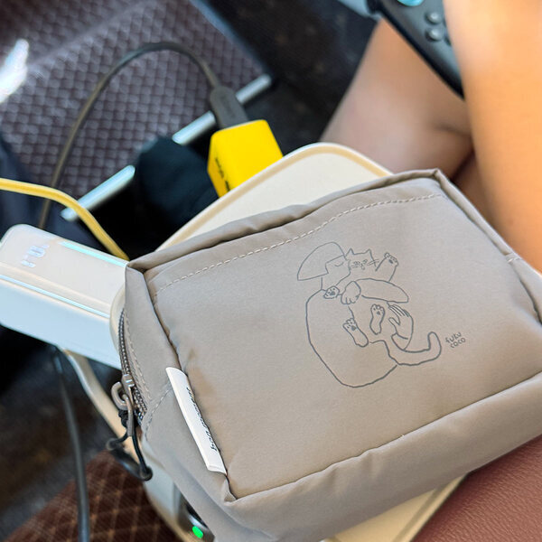 バッテリー＆旅行使いがスタッフ人気！取り出すたびワクワクする、fukucocoさんの「ミニポーチ」みんなの使い方[PR]