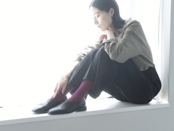 着圧苦手さんもこれなら！秋を先取りながら、お仕事中もこっそり「むくみケア」はじめませんか[PR]