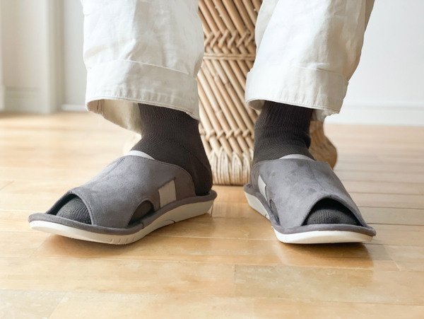暮らしにフィットするスリッパ見つけた！fit it BASICの「足裏アーチを支える フィットするスリッパ」[PR]