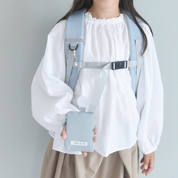 子どもっぽいを卒業したいキッズに、ママも合格点の“大人っぽ過ぎない”通学小物[PR]