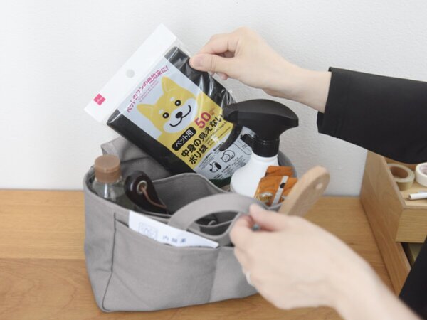 収納しずらい“猫じゃらし”のごちゃつきは専用収納で解決！愛猫家インスタグラマーさんの「おもちゃ」＆「ケアグッズ」収納術[PR]