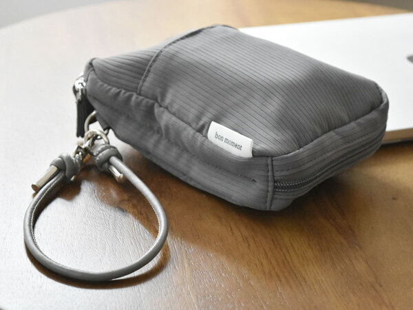 旅行だけじゃもったいない！小物がまとまる「手帳型ポーチ」[PR]