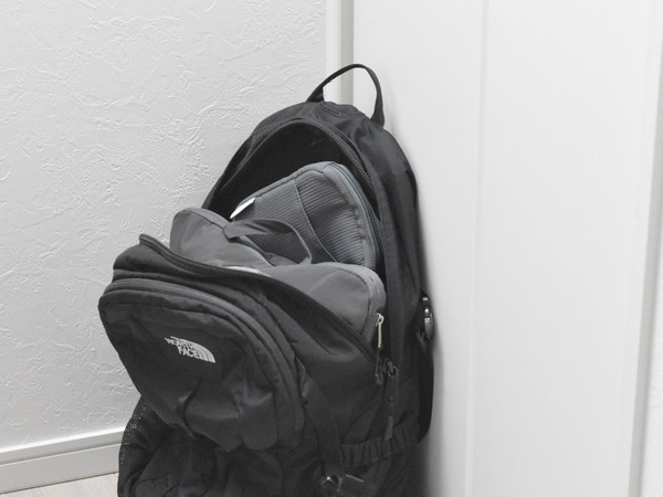 旅行だけじゃもったいない！小物がまとまる「手帳型ポーチ」[PR]