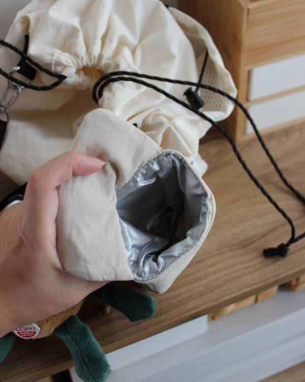 携帯ゴミ箱だけじゃない！子連れでお出かけに持っててよかった、ポーチ見えゴミ箱活用術【インスタグラマーさんのもの選び】[PR]