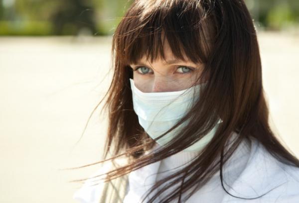 どうしても唇が荒れるっ！リップクリームで治らない荒れはどうすれば？