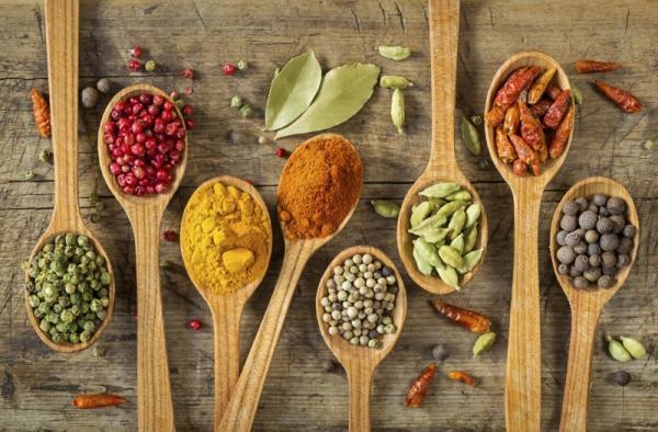 残業明けでも即作れる！ダイエット中にもおすすめ「代謝アップカレー鍋」