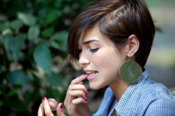 リップ依存症にさようなら！本当に効果のあるリップケアって？