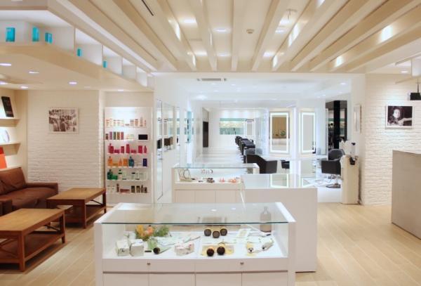 【恋愛のプロ】美容師さんに恋愛相談して成就する人が続出中!?