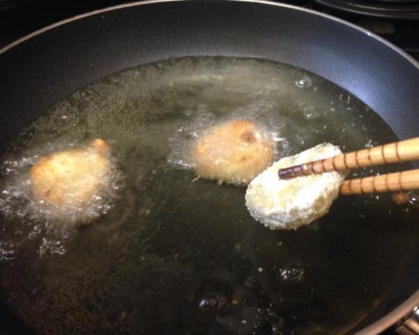 【揚げるだけ】アメリカの定番スナック「フライドピクルス」がやばうま！