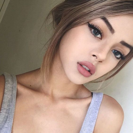 唇だけでセクシー度UP！ぼってりリップの作り方